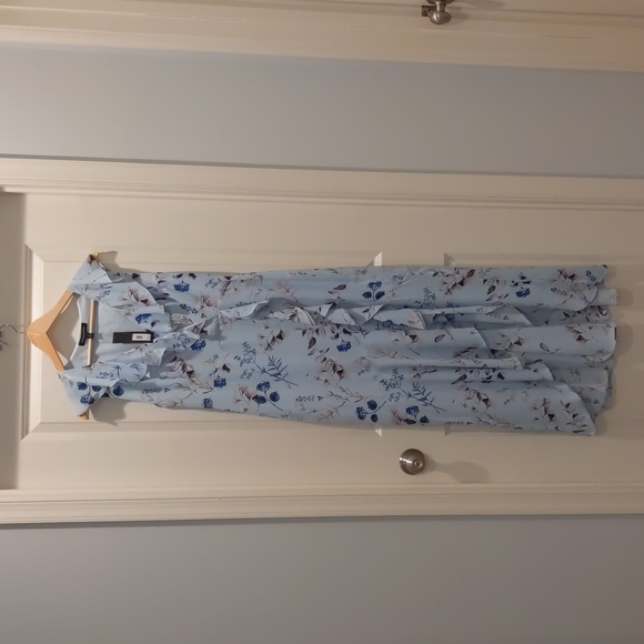 NWT, Banana Republic sleeveless high- low ruffle maxi dress, light blue, size 4 - Picture 2 of 11